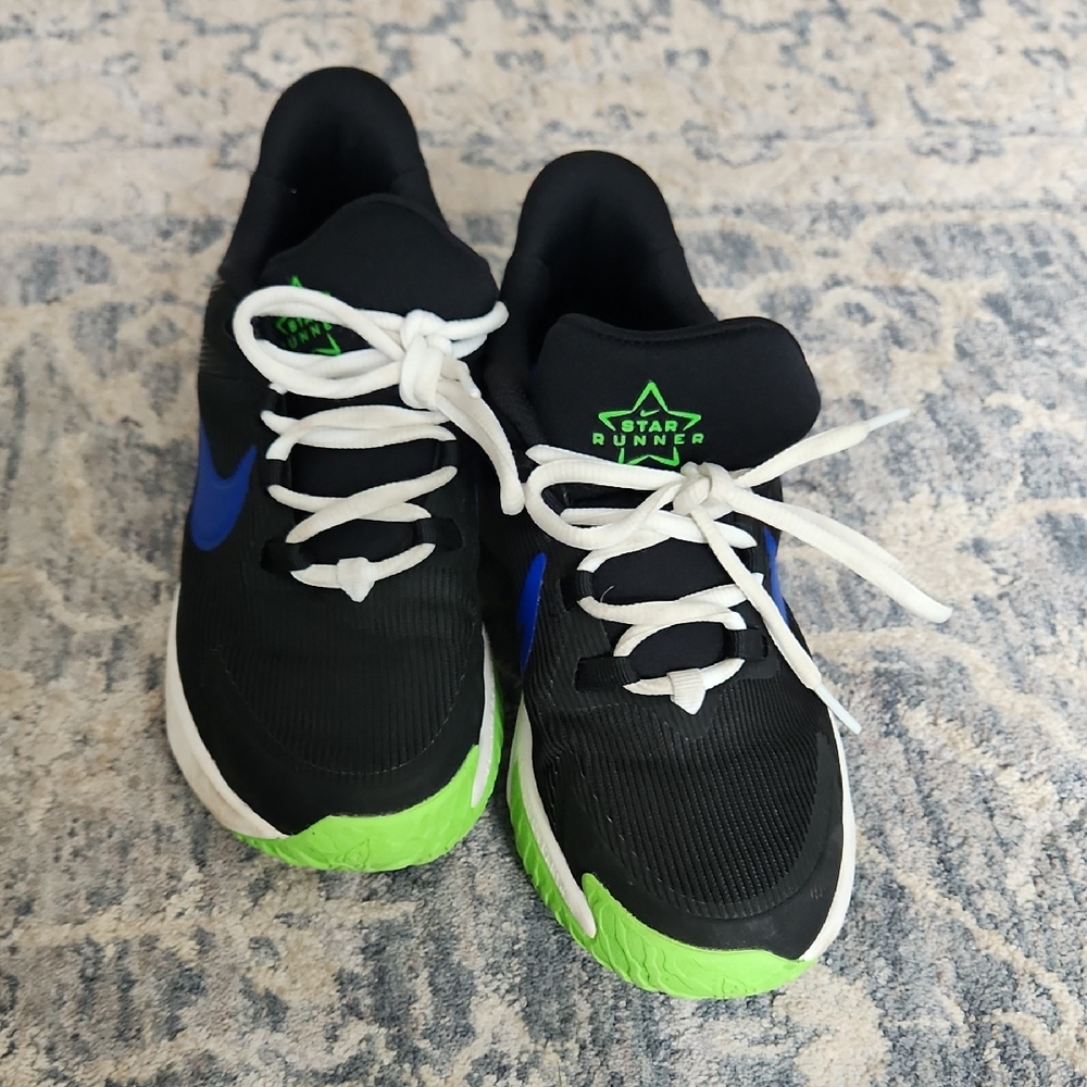 Nike Black and Green Sneakers with Mesh Design